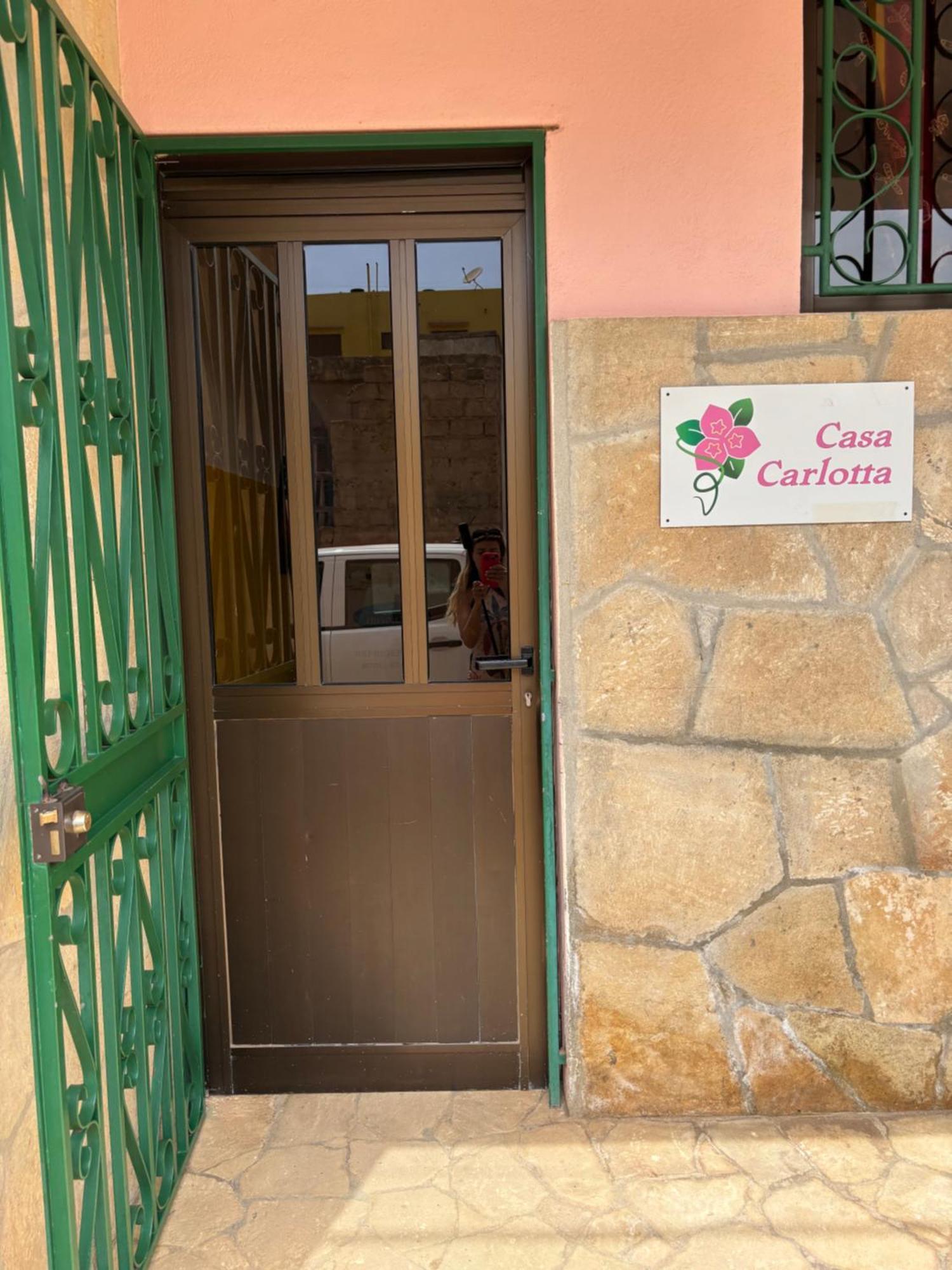 Casa Carlotta Maio Apartment Cidade do Maio Екстериор снимка